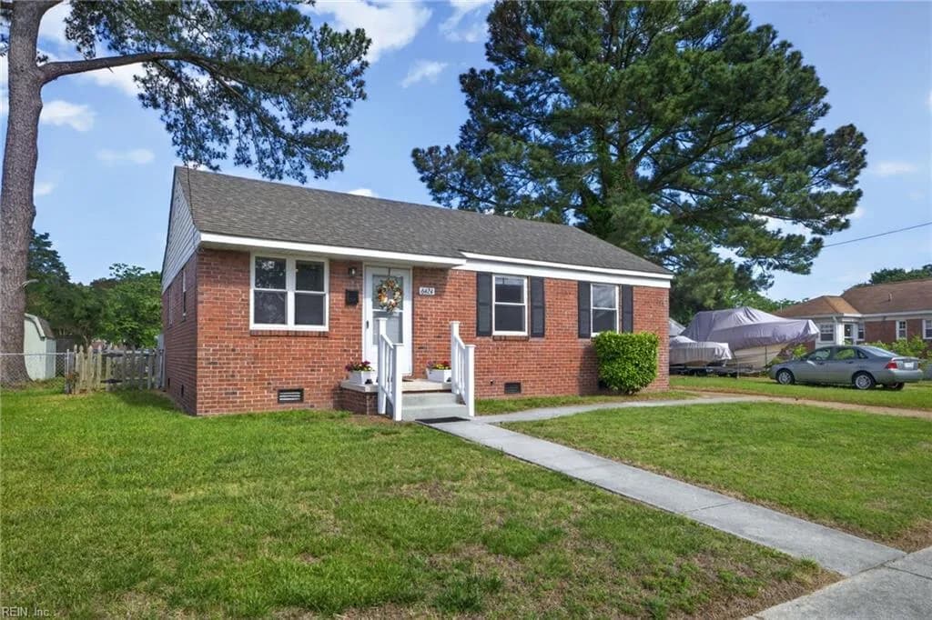 6424 Tappahannock DR, NORFOLK VA 23509 - Photo 3
