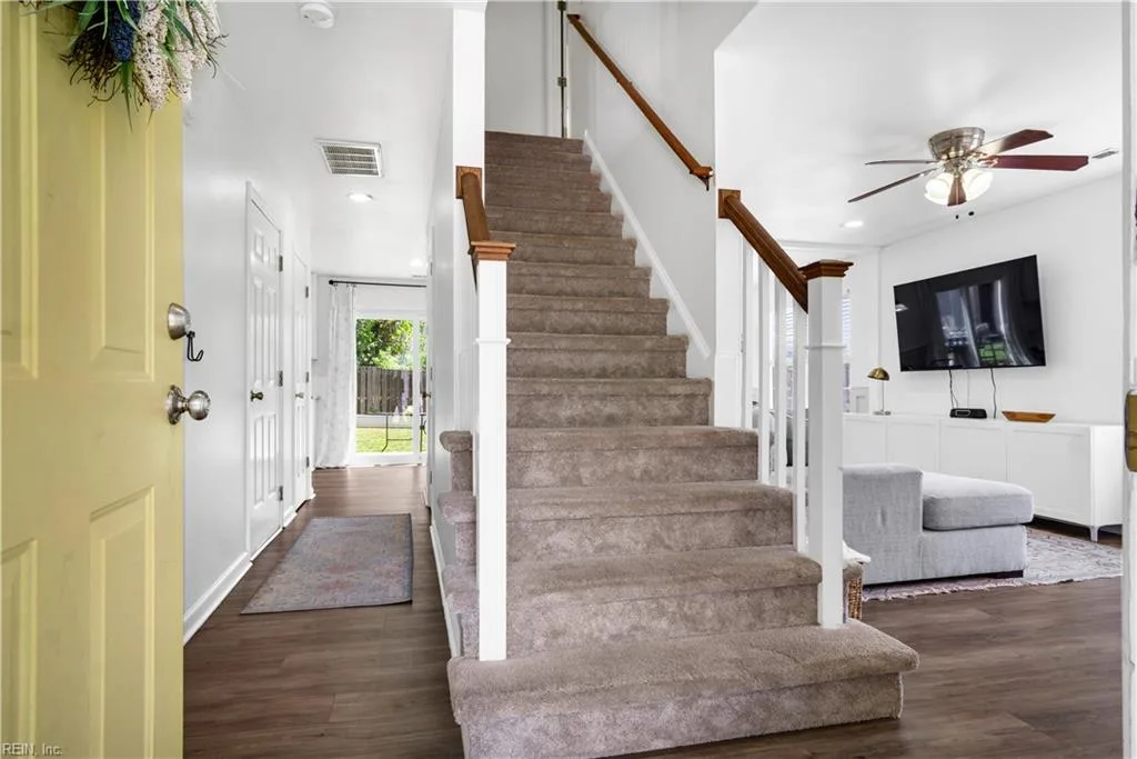 200 Chardonnay RD, WILLIAMSBURG VA 23185 - Photo 5