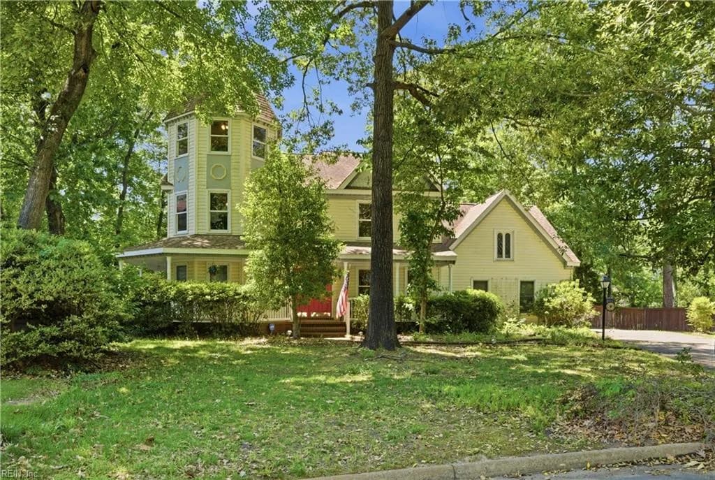 302 Honey Locust WAY, CHESAPEAKE VA 23320 - Photo 3