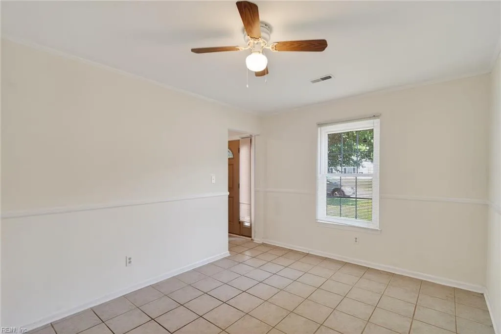 195 Bentley DR, NEWPORTNEWS VA 23602 - Photo 3