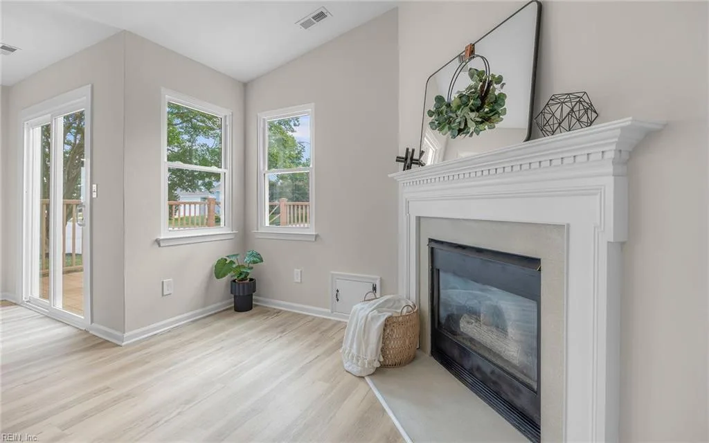 2092 Manassas RN, VIRGINIABEACH VA 23464 - Photo 5