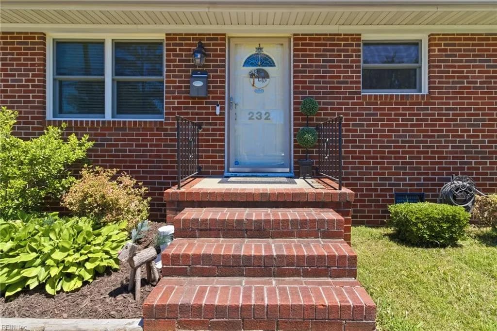 232 Martha Lee DR, HAMPTON VA 23666 - Photo 5