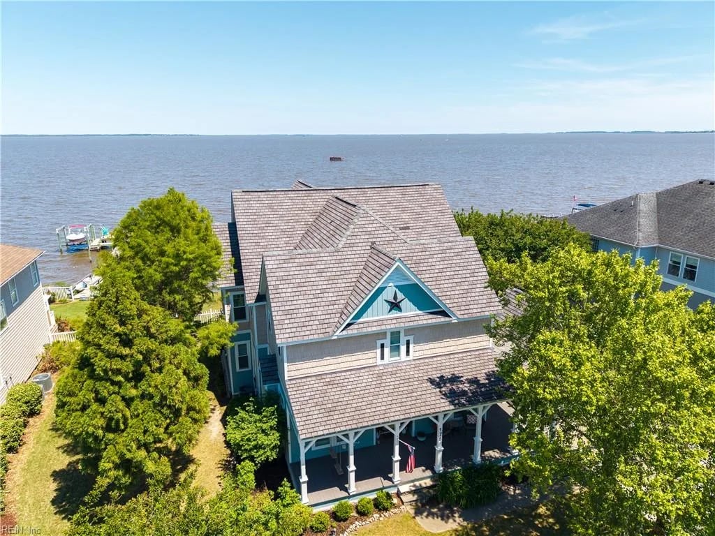 178 Mariners WAY, MOYOCK NC 27958
