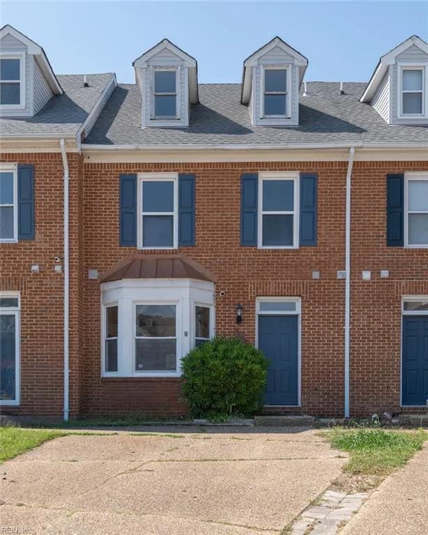 1209 Killington SQ #104, CHESAPEAKE VA 23320 - Photo 2