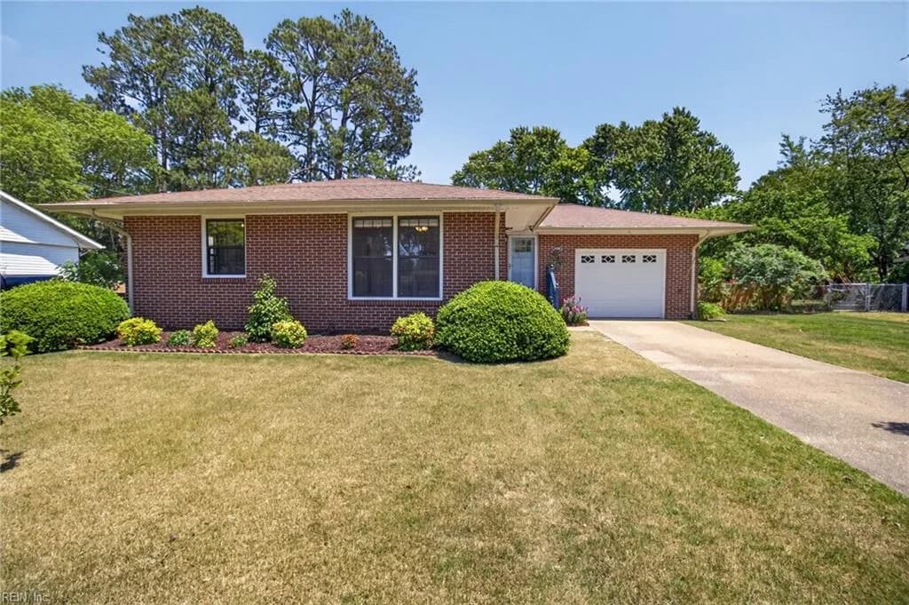 208 Edgewood Drive NONE, SMITHFIELD VA 23430 - Photo 2
