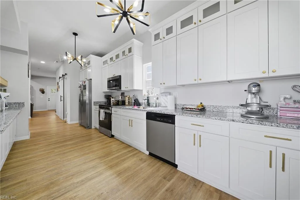 812 Johnson AVE, NORFOLK VA 23504 - Photo 3