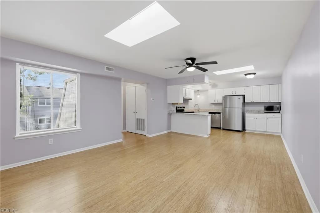 1014 Lands End WAY, VIRGINIABEACH VA 23451 - Photo 3