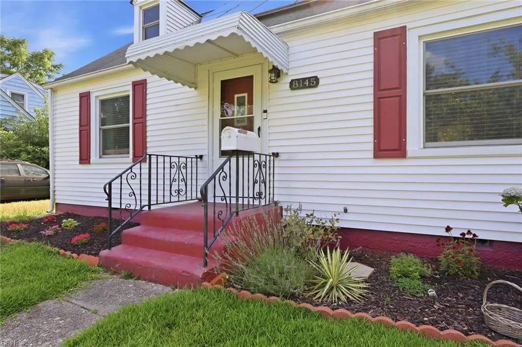 8145 Colin DR, NORFOLK VA 23518 - Photo 3