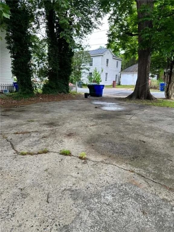 212 Grace ST, SUFFOLK VA 23434 - Photo 5