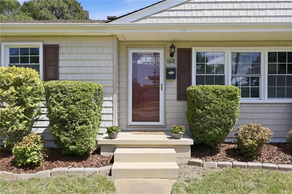 1618 Esquire ST, NORFOLK VA 23503 - Photo 3