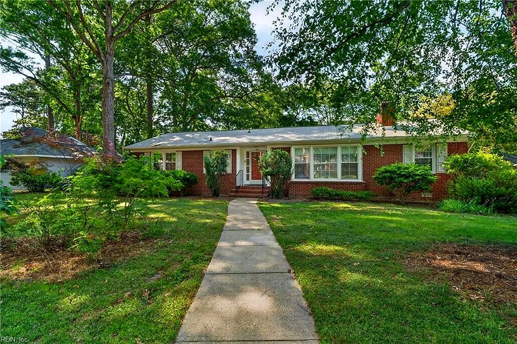 317 Central PW, NEWPORT NEWS VA 23606