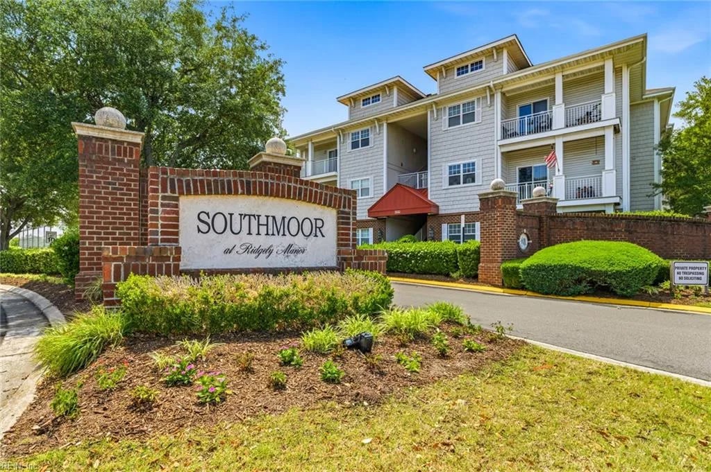 5304 Warminster DR #303, Virginia Beach — 2 bed Residential, 1,367 sqft