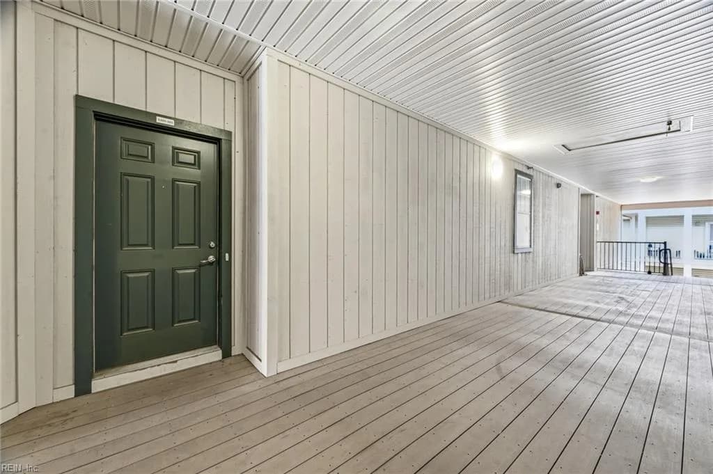 5304 Warminster DR #303, VIRGINIABEACH VA 23455 - Photo 3