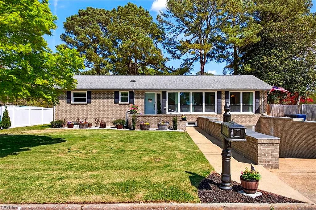 403 Holloway DR, Portsmouth — 4 bed Residential, 3,291 sqft