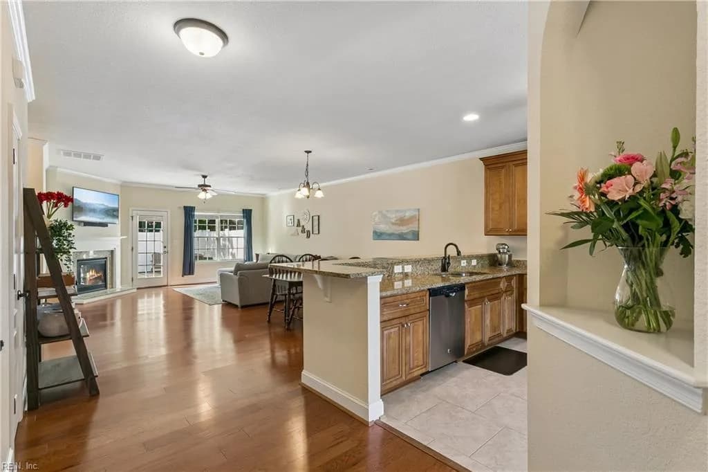 7598 Villa CT, GLOUCESTERPOINT VA 23062 - Main photo