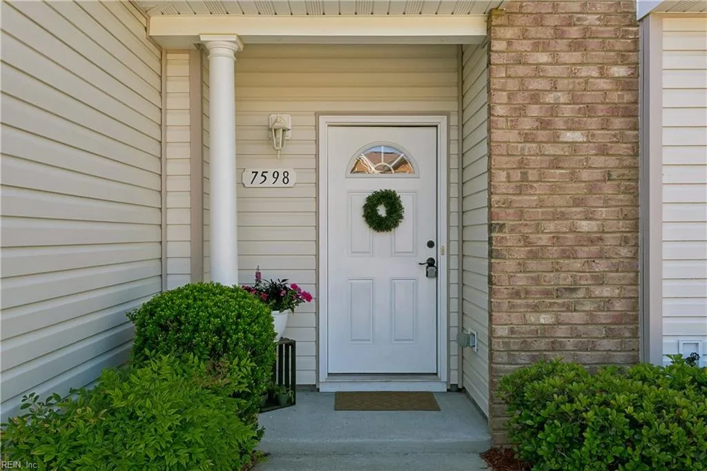 7598 Villa CT, GLOUCESTERPOINT VA 23062 - Photo 3