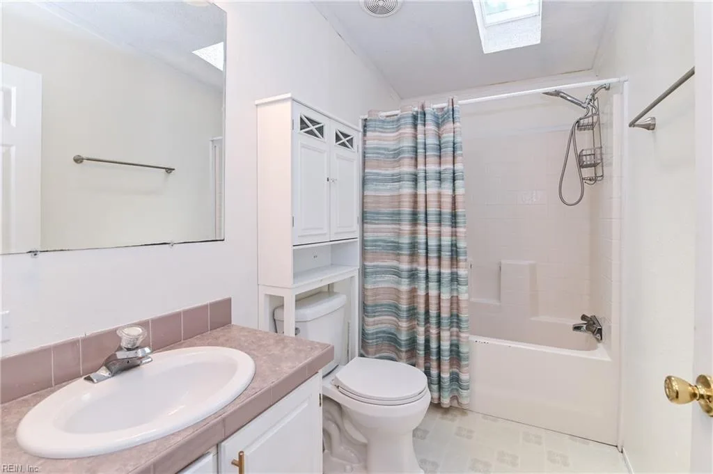 9170 Southwestern BLVD, SUFFOLK VA 23437 - Photo 4