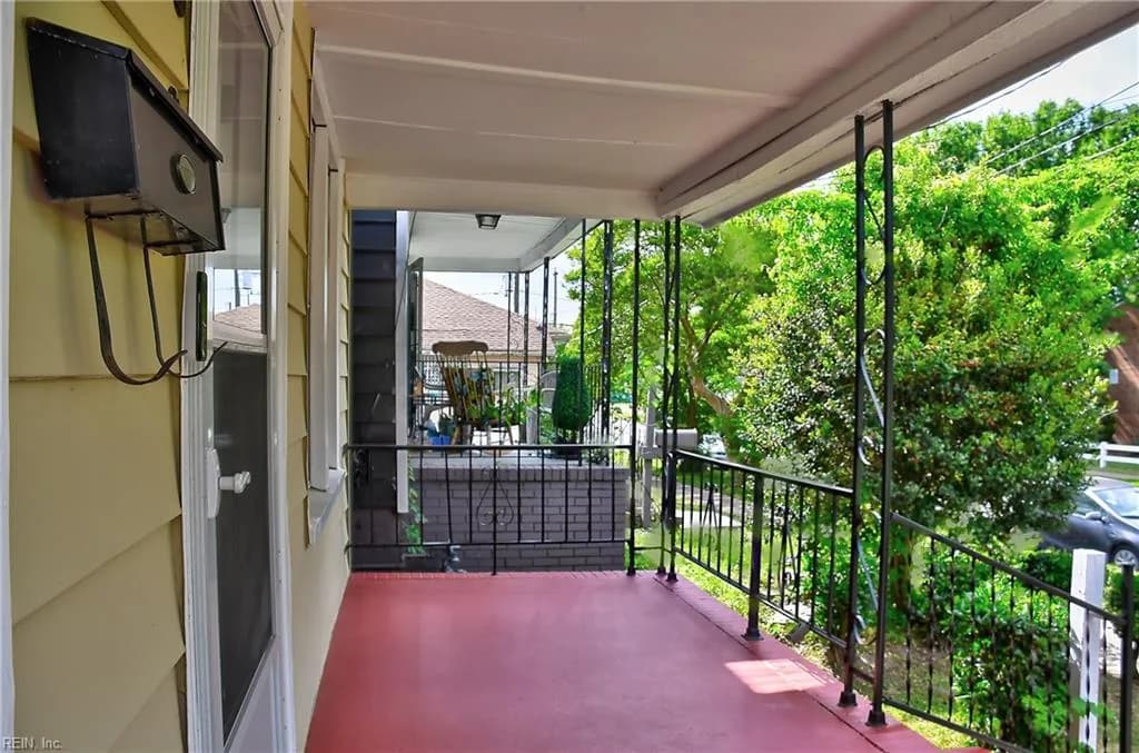 909 E 29th ST, NORFOLK VA 23504 - Photo 5