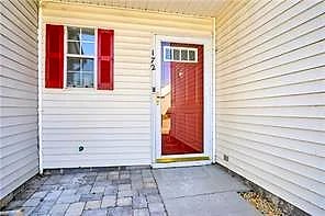 172 Wexford DR E, Suffolk — 3 bed Residential, 1,638 sqft