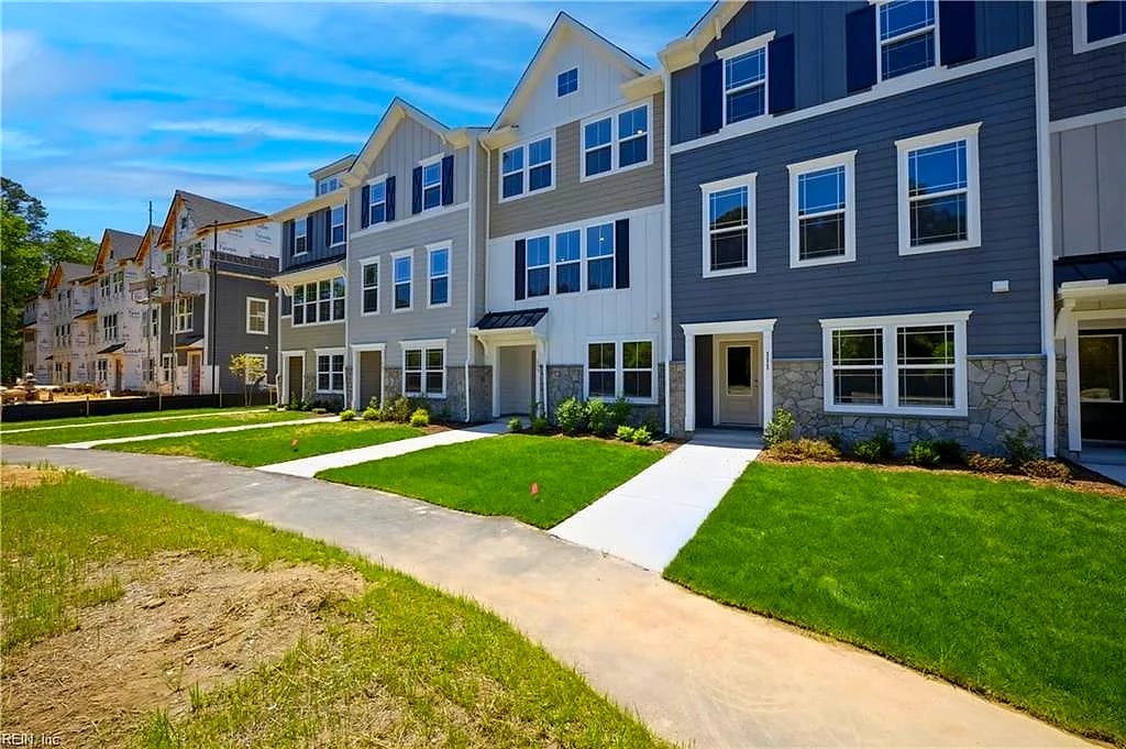113 Bracewell LN, Yorktown — 4 bed Residential, 1,938 sqft