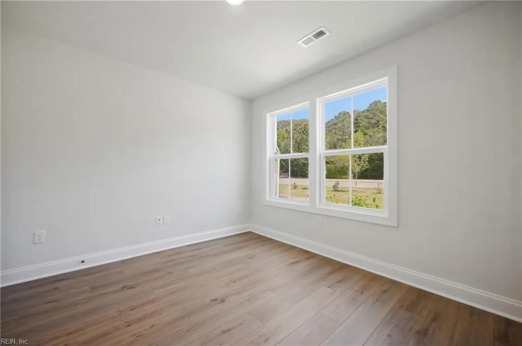 113 Bracewell LN, YORKTOWN VA 23692 - Photo 3