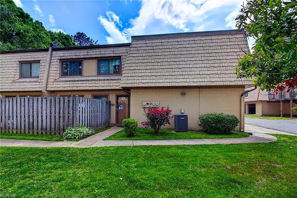 1591 Monterry PL, NEWPORT NEWS VA 23608 - Photo 2