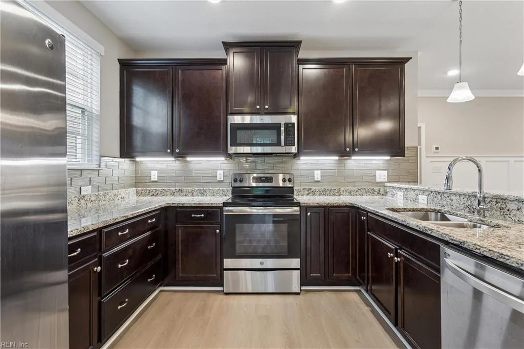 2901 Queens PATH, WILLIAMSBURG VA 23185 - Photo 4