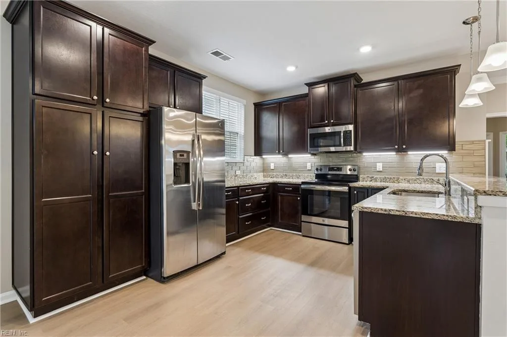 2901 Queens PATH, WILLIAMSBURG VA 23185 - Photo 5