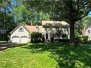 105 Kicotan TURN, YORKTOWN VA 23693 - Main photo