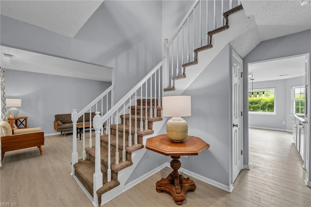 3105 Amador DR, VIRGINIABEACH VA 23456 - Photo 4