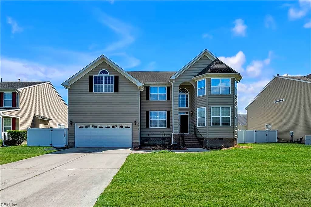 1932 Spain LN, VIRGINIA BEACH VA 23464 - Main photo