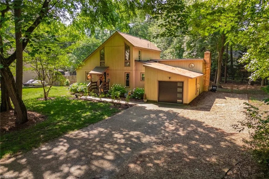 7740 Waters Edge LN, GLOUCESTERPOINT VA 23062