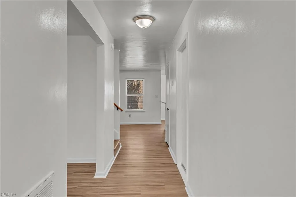 370 Pear Ridge CIR, NEWPORTNEWS VA 23602 - Photo 5