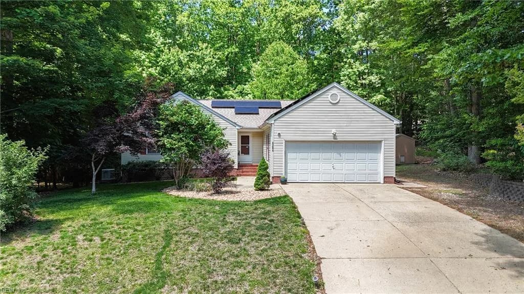 4204 Birdella DR, WILLIAMSBURG VA 23188 - Photo 2
