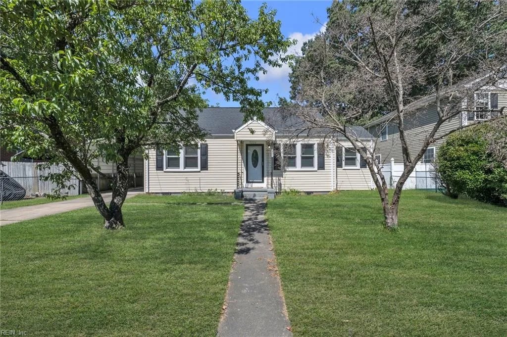 3221 Hyde CIR, Norfolk — 3 bed Residential, 1,500 sqft