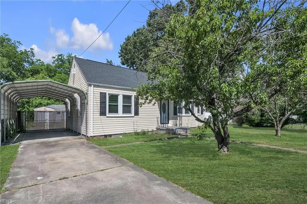 3221 Hyde CIR, NORFOLK VA 23513 - Photo 3