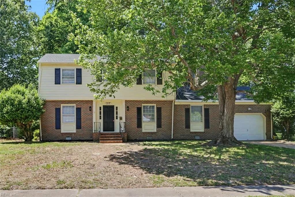 212 Watkins DR, HAMPTON VA 23669 - Photo 3