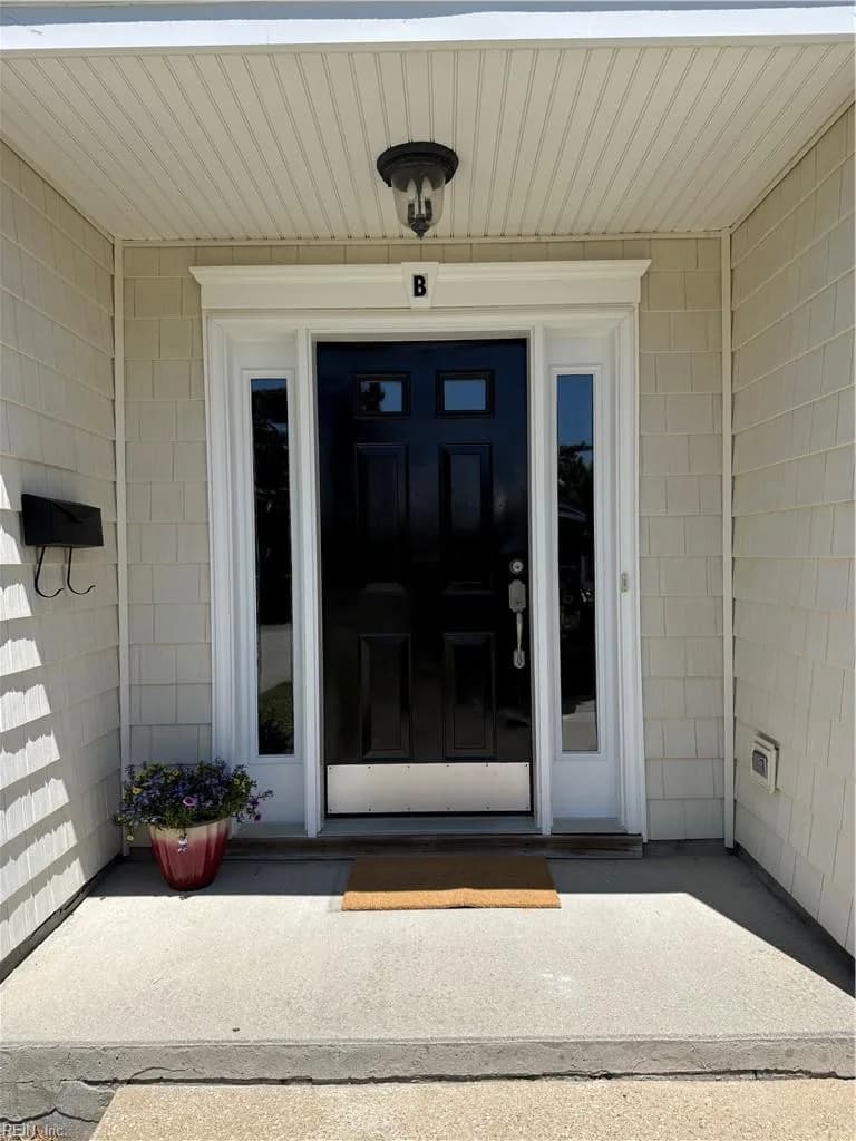 413 9th ST #B, VIRGINIABEACH VA 23451 - Photo 3
