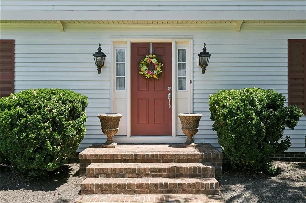 10 Plantation RD, NEWPORTNEWS VA 23602 - Photo 3
