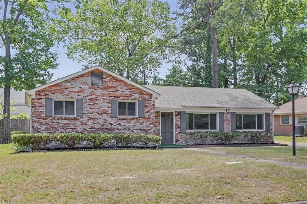 47 Azalea DR, HAMPTON VA 23669