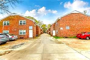 2709 Azalea Garden RD #B3, NORFOLK VA 23513 - Photo 2