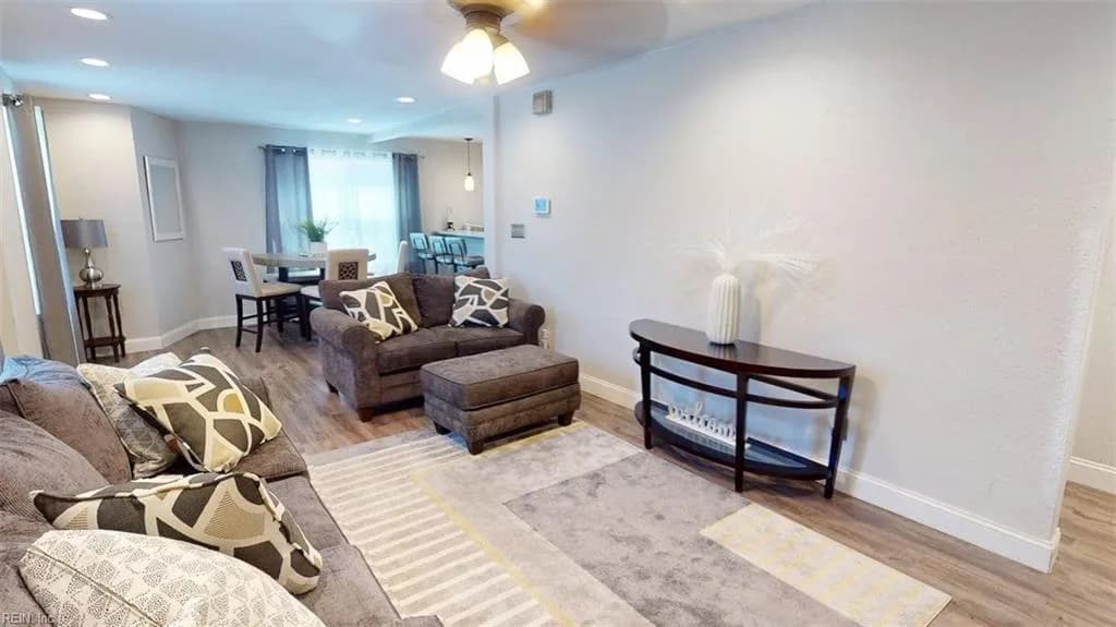 3841 Robin Hood RD, NORFOLK VA 23513 - Main photo