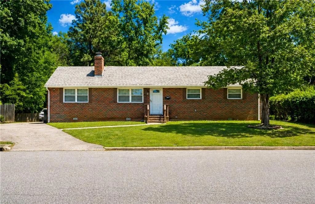 347 Avis CIR, NEWPORTNEWS VA 23608 - Photo 3