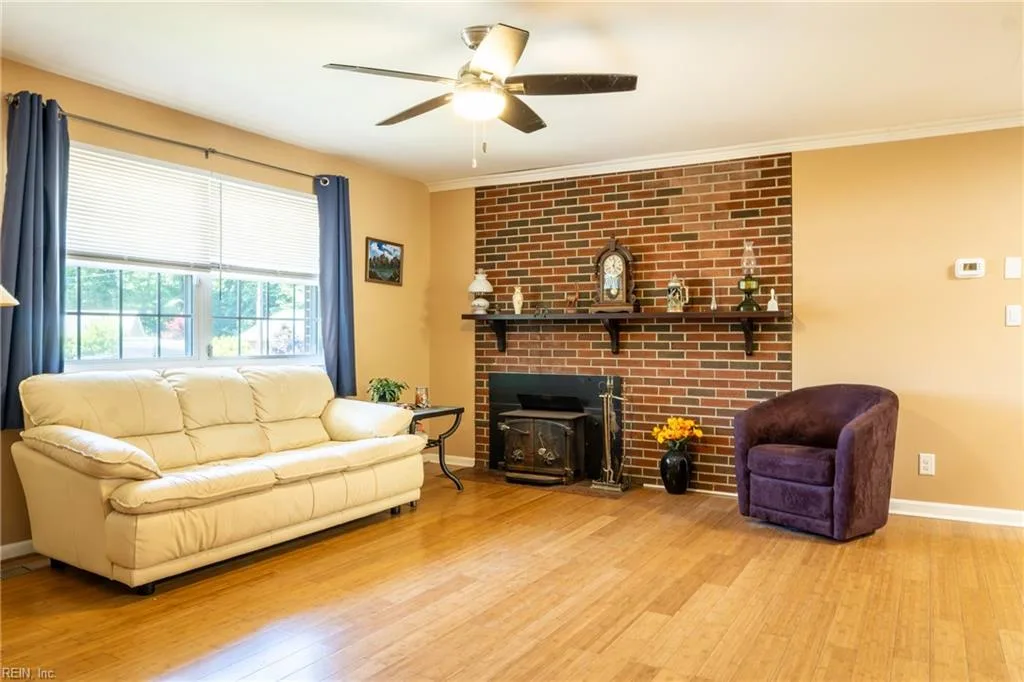 347 Avis CIR, NEWPORTNEWS VA 23608 - Photo 4