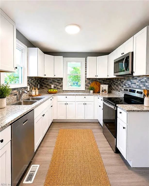 914 Widgeon RD, NORFOLK VA 23513