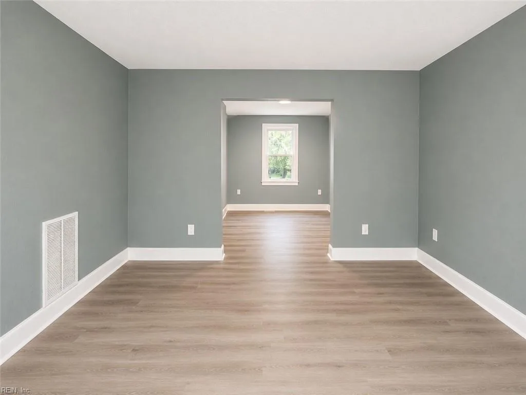 914 Widgeon RD, NORFOLK VA 23513 - Photo 5