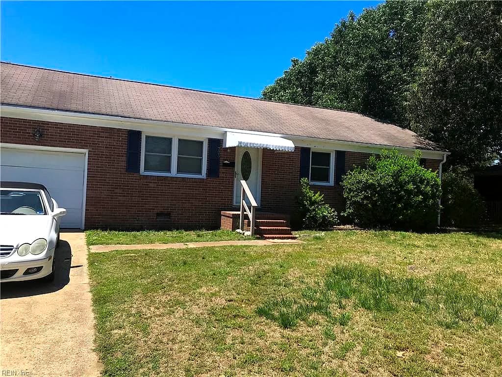 725 Harpersville RD, NEWPORT NEWS VA 23601 - Main photo