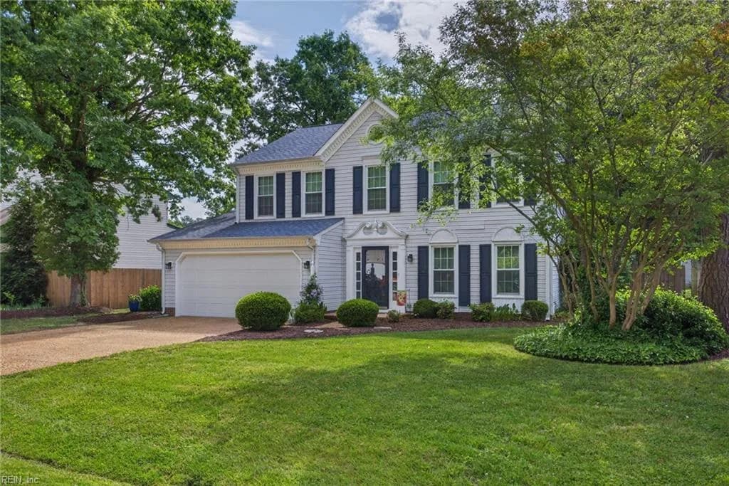 130 Ivy ARCH, YORKTOWN VA 23693 - Photo 4