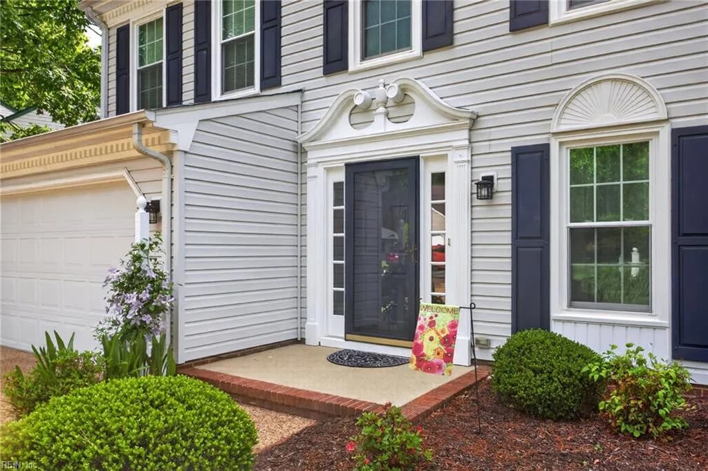 130 Ivy ARCH, YORKTOWN VA 23693 - Photo 5