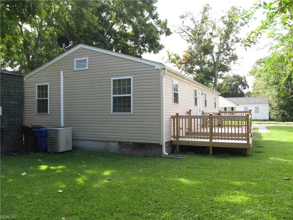 2750 Greenwood DR, PORTSMOUTH VA 23702 - Photo 4